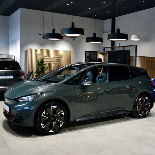 REFURBISHMENT TO FORM SEAT CUPRA SHOWROOM AND WORKSHOP