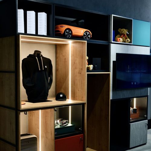 REFURBISHMENT TO FORM SEAT CUPRA SHOWROOM AND WORKSHOP